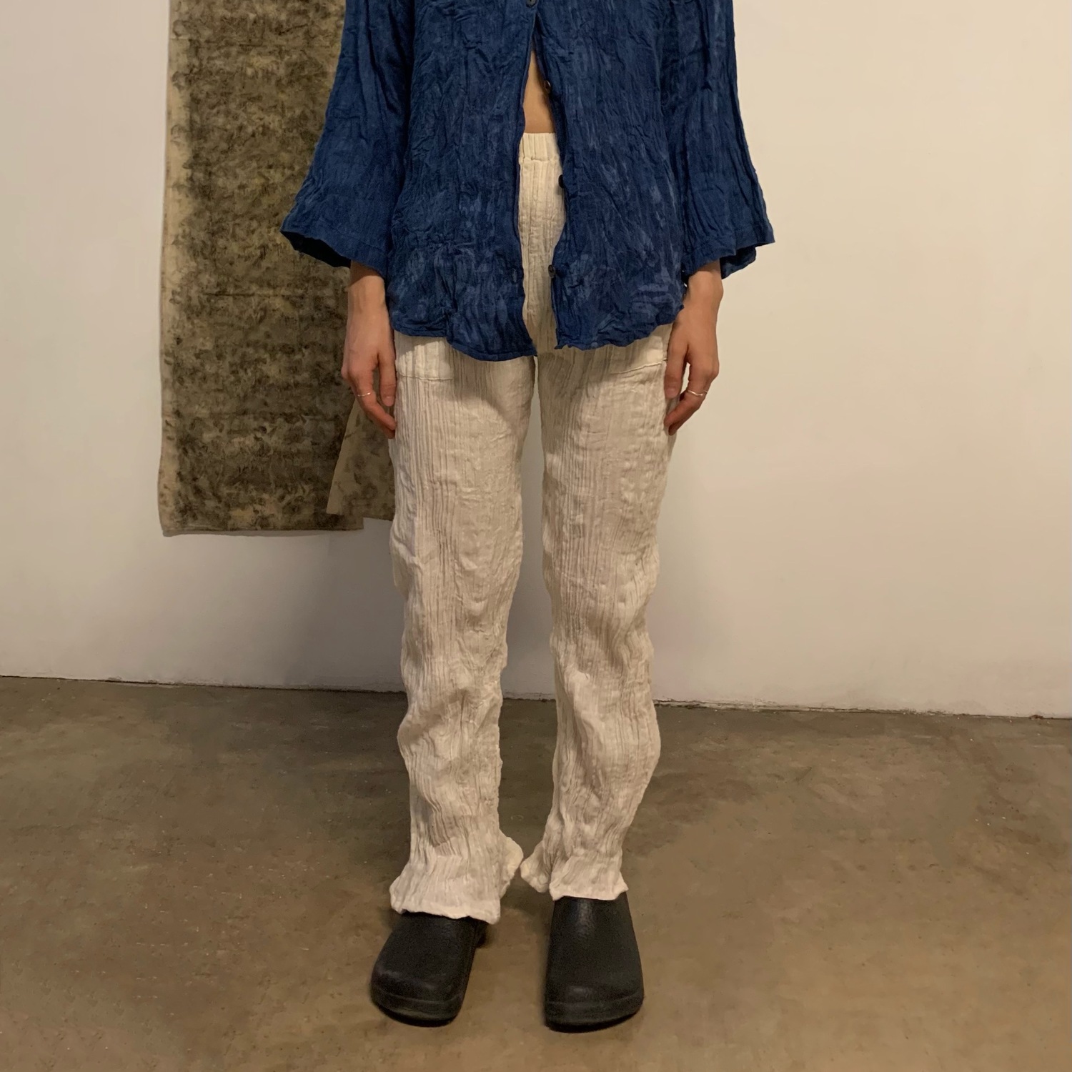 Wrinkled pants (ivory)